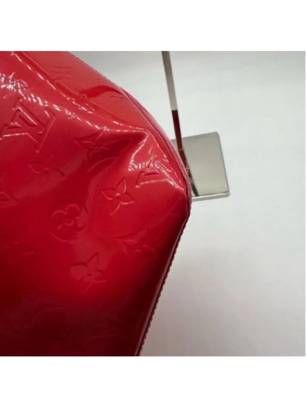 EUC Authenticated Louis Vuitton Monogram Vernis Bellevue PM - Picture 8 of 15